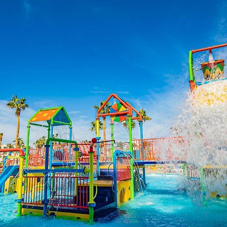 Titanic Aqua Park Resort - Families And Couples Only Hurghada Buitenkant foto