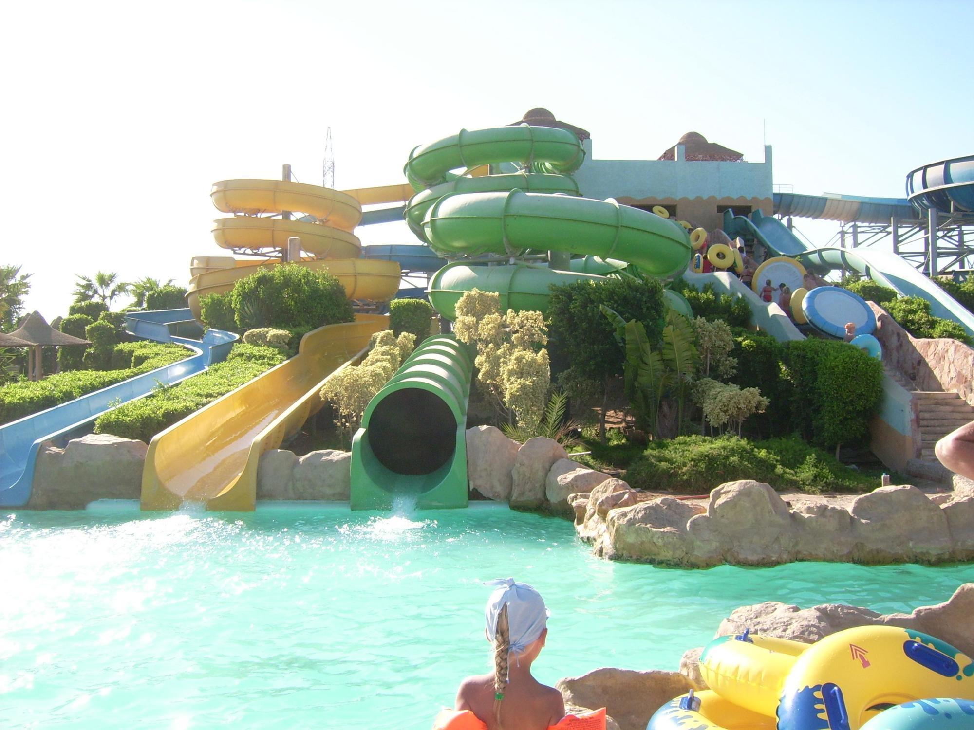 Titanic Aqua Park Resort - Families And Couples Only Hurghada Buitenkant foto