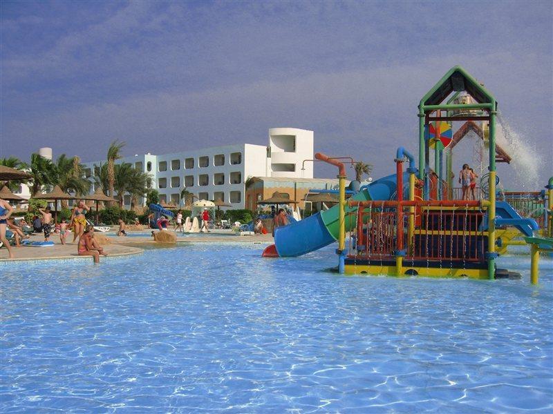 Titanic Aqua Park Resort - Families And Couples Only Hurghada Buitenkant foto