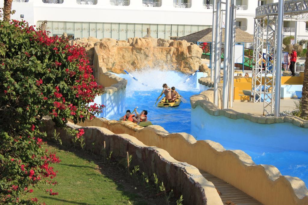 Titanic Aqua Park Resort - Families And Couples Only Hurghada Buitenkant foto