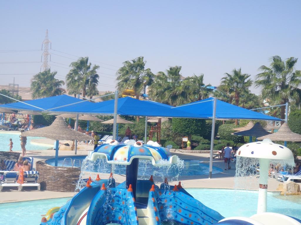 Titanic Aqua Park Resort - Families And Couples Only Hurghada Buitenkant foto