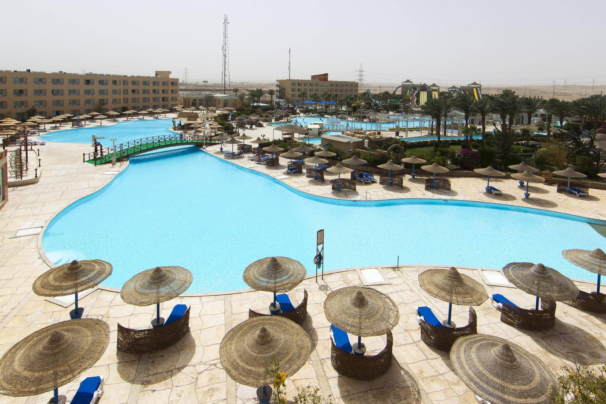 Titanic Aqua Park Resort - Families And Couples Only Hurghada Buitenkant foto